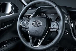 Фото Toyota Camry - интерьер и экстерьер