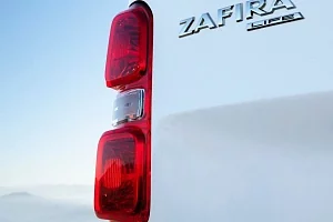 Фото Opel Zafira Life - интерьер и экстерьер