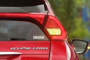 Фото Mitsubishi Eclipse Cross - интерьер и экстерьер