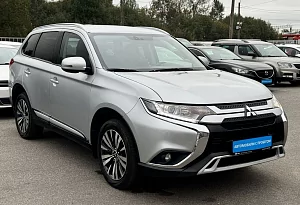 купить Мицубиси Outlander 2018, автосалон автоцентр