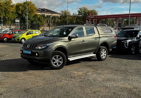 купить подержанный L200 2017 года