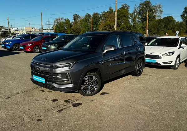 купить подержанный 3 2023 года