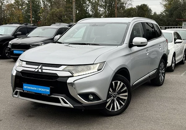 купить подержанный Outlander 2018 года