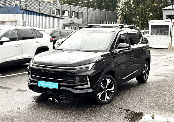 купить подержанный 3 2023 года