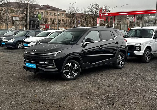 купить подержанный 3 2023 года
