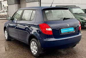 купить Шкода Fabia 2011, автосалон автоцентр