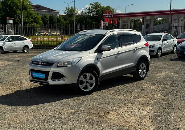 купить подержанный Kuga 2013 года