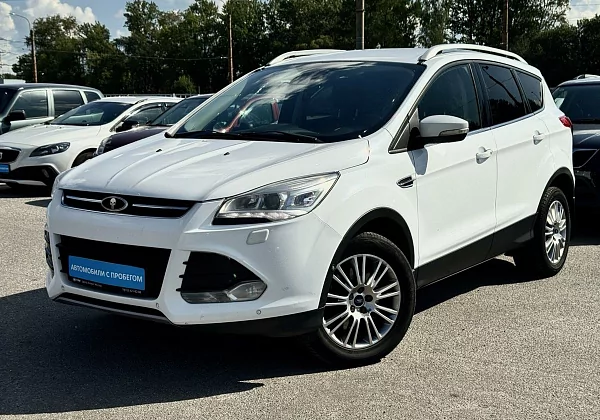 купить подержанный Kuga 2013 года