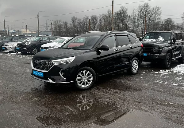 купить подержанный M6 2024 года