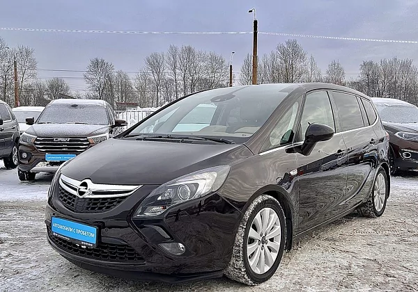 купить подержанный Zafira 2014 года