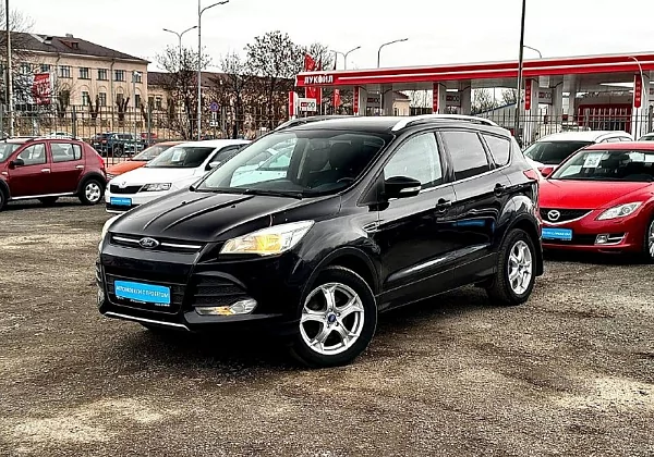 купить подержанный Kuga 2013 года