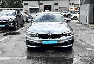 купить БМВ 5 серии 2018, автосалон автоцентр