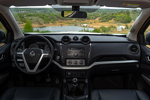 Фото Dongfeng DF6 - интерьер и экстерьер