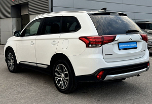 купить Мицубиси Outlander 2018, автосалон автоцентр