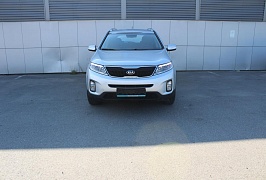 купить подержангный Kia Sorento года