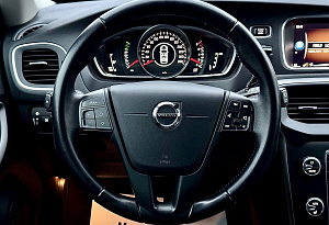 купить Вольво V40 Cross Country 2018, автосалон автоцентр