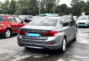 купить БМВ 5 серии 2018, автосалон автоцентр