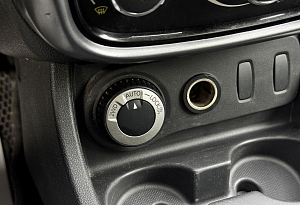 купить Рено Duster 2012, автосалон автоцентр